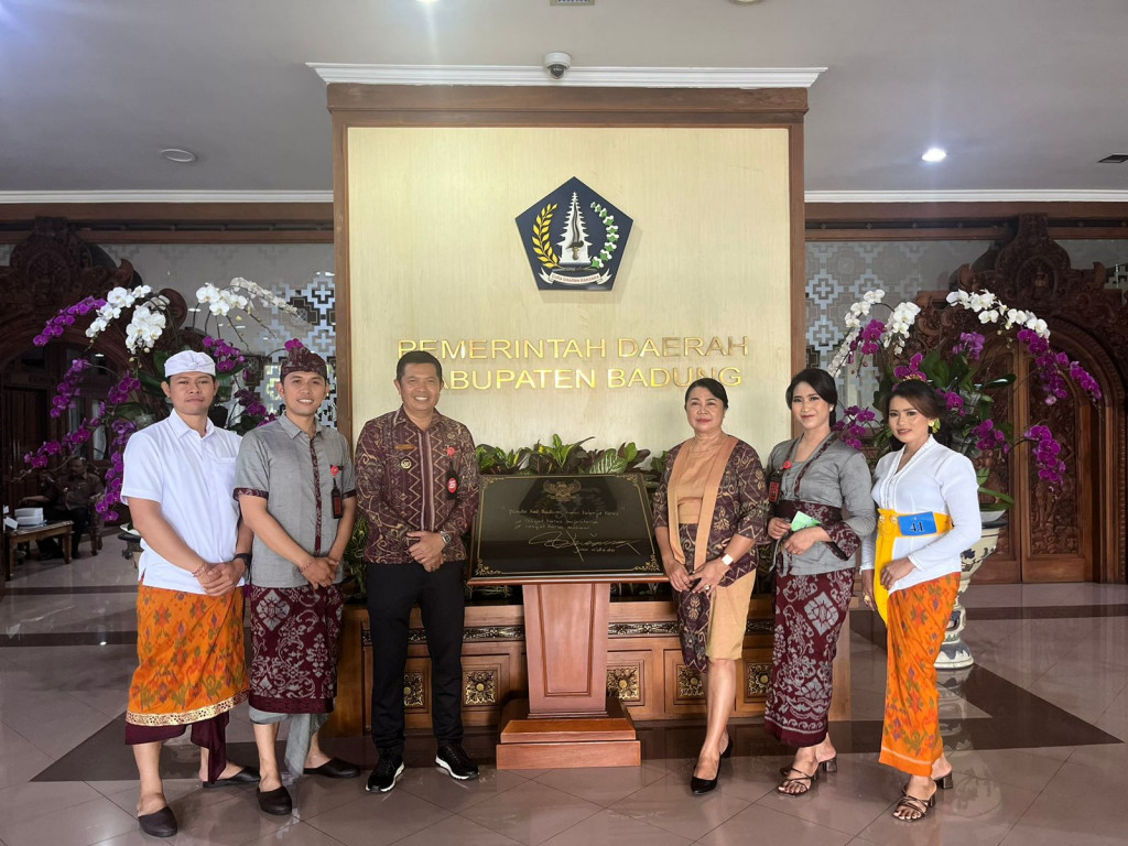 Pemerintah Desa Dalung Ikuti Kegiatan Lomba Peragaan Busana TP-PKK se-Kabupaten Badung